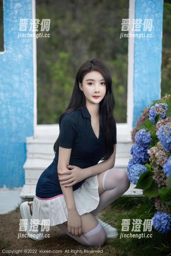 秀人网-夏馨瑶 秀人网 - 无圣光不怕,夏馨瑶的油亮图集依然有自己的一套。