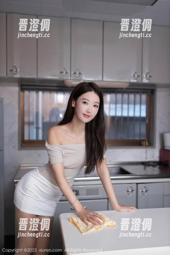 秀人网 - 带点盐的奈沐子泳装——资源，准备好迎接你的眼花？