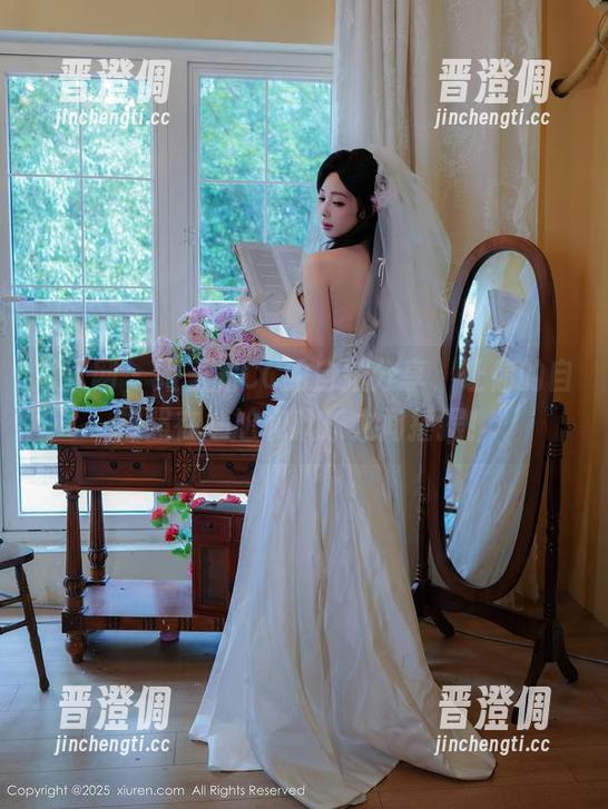 秀人网-姬玉露CC 秀人网 - 姬玉露CC的自拍分享,让你的自拍照在尴尬和欢乐之间摇摆!