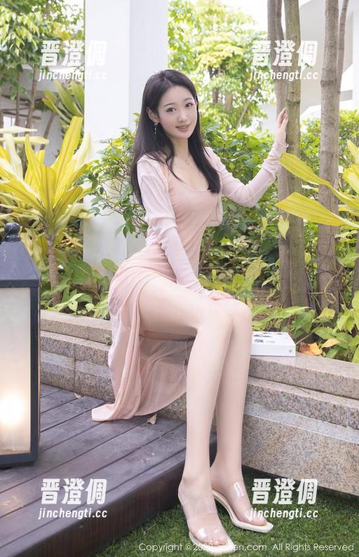 秀人网-徐莉芝Booty 秀人网 - 徐莉芝Booty的短裙美腿作品集,竟然让我想到了我的春夏衣橱,分享之后我又要去买新衣服了?