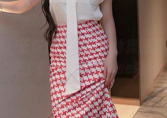 秀人网 – 王婉悠Queen的体操服写照：是要比赛还是要摆Pose啊？