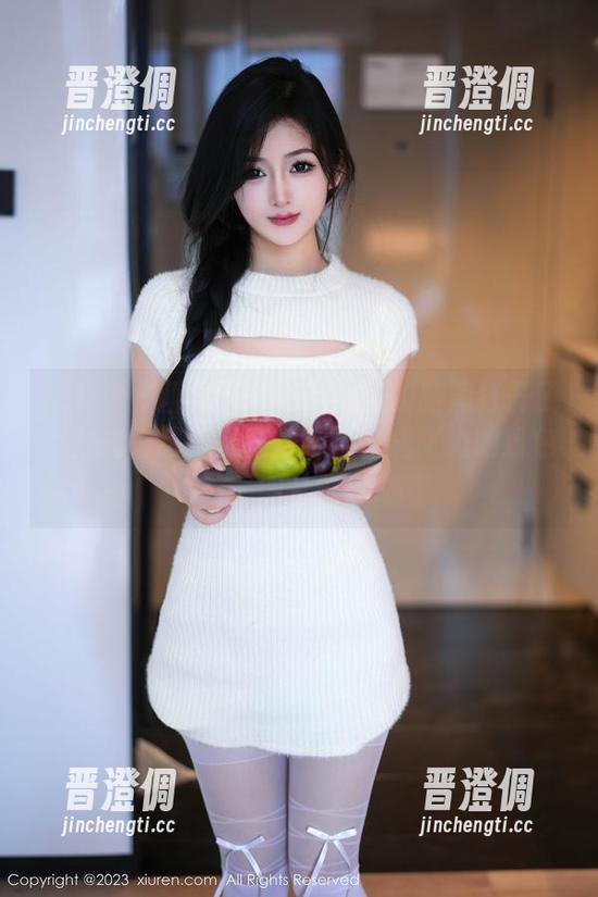 秀人网-西希白兔 秀人网 - 西希白兔用无圣光的脑洞打开了新方式,想不想瞧瞧这张充满张力的粉色图片?