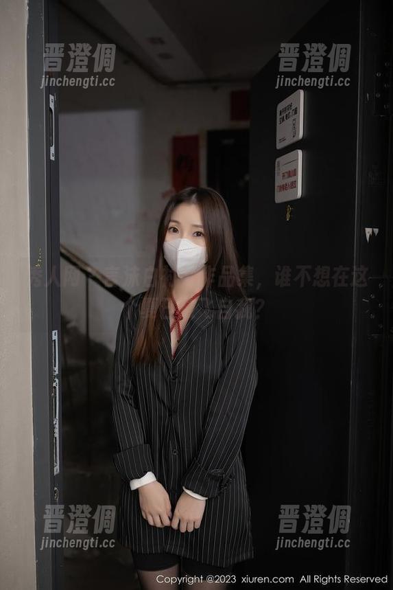秀人网-言沫 秀人网 - 言沫白衬衫作品集,谁不想在这个夏日放飞自我?