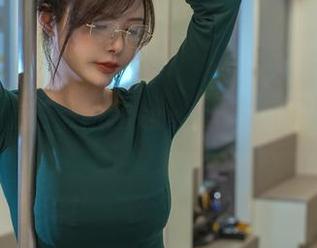 美图上线：秋和柯基x奶牛，谁说不可以搞怪？