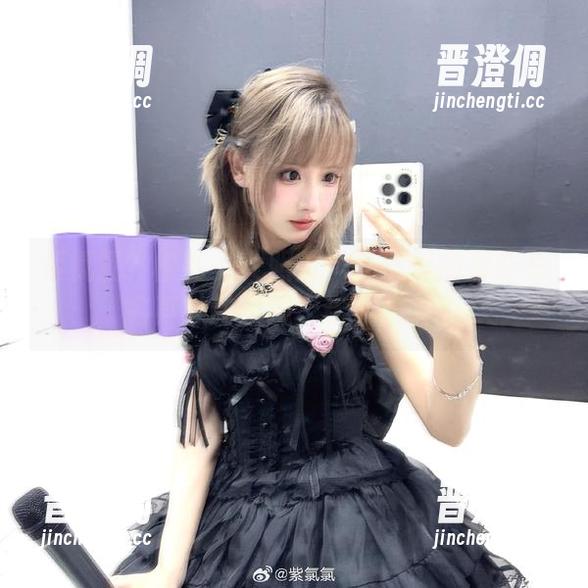 紫氯氯 紫氯氯?樱花少女照片?私房里的那些莫名其妙的意境,给我点开!
