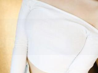 美媛馆 – Cris_卓娅祺穿旗袍，那身段和气质，图包里的每张都能让我多看几眼。