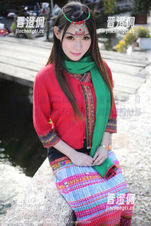 美媛馆-唐琪儿Beauty 美媛馆 - 唐琪儿Beauty的居家合集:可以当壁纸,不过只适合在家刷朋友圈的那种。