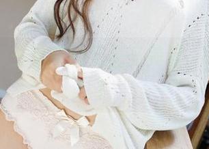 美媛馆 – 王馨瑶的无圣光美足，谁会摇头？