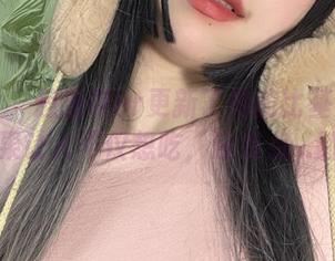 微密圈 – 葱油饼er更新了她的比基尼原图，结果让人不仅想吃，还有点…别扭！