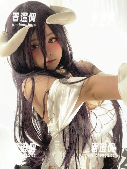 葱油饼er 微密圈 - 葱油饼er全集:小奶牛的奶香传说,下载它吧!