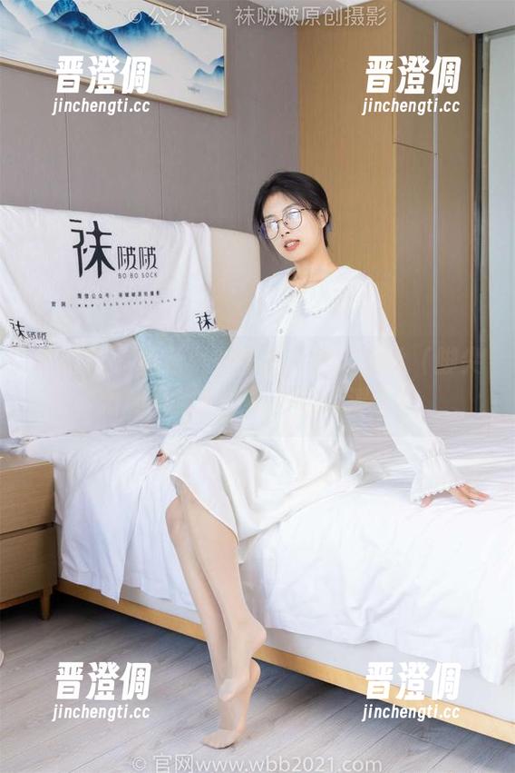 袜啵啵-小安 袜啵啵 - 精选小安图集:尝试肉丝(脚尖微加固款),能不能漂浮了?