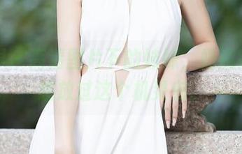 语画界 – 高清图片下的妹妹，奶瓶完全不想放过这个机灵鬼。