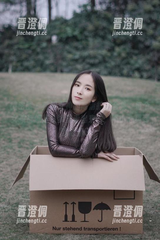 辣妈女神 微密圈 - 辣妈女神的高清拍摄合集,每个女孩都像是从梦里走出来的,不小心晃到我心里了。