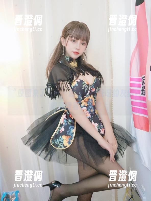 过期米线线喵 “原图来了”——过期米线线喵的灰丝,微微透着小叛逆