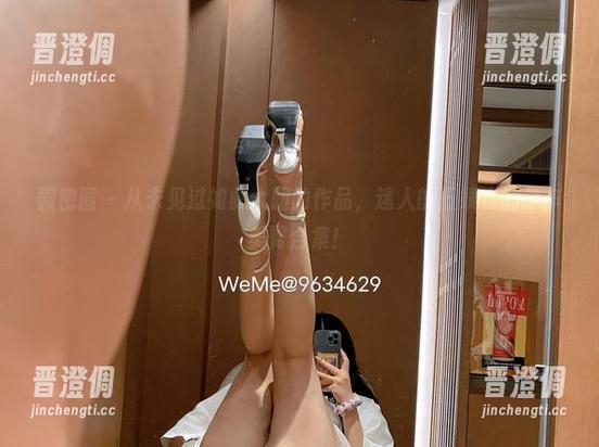 迷人的五姨太 微密圈 - 从未见过如此大胆的作品,迷人的五姨太的香车美臀合集!