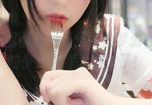 每一张原图都是一场爱丽丝梦游？逐月Su的少女阿狸太魔性了！