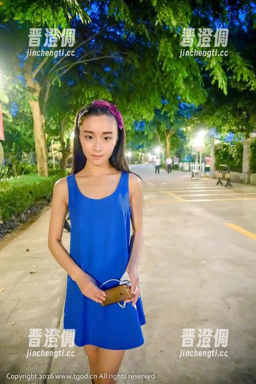 青豆客 - 魏扭扭海边的写真，怎么在网盘里单纯得让人哭了