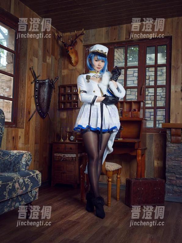 麻花麻花酱 麻花麻花酱的校服作品:我不懂,但原图好像在说别的话
